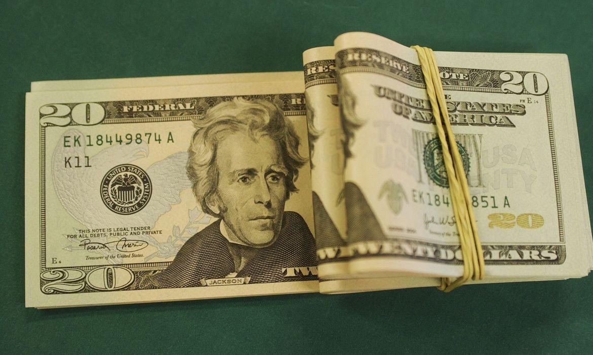 dólar