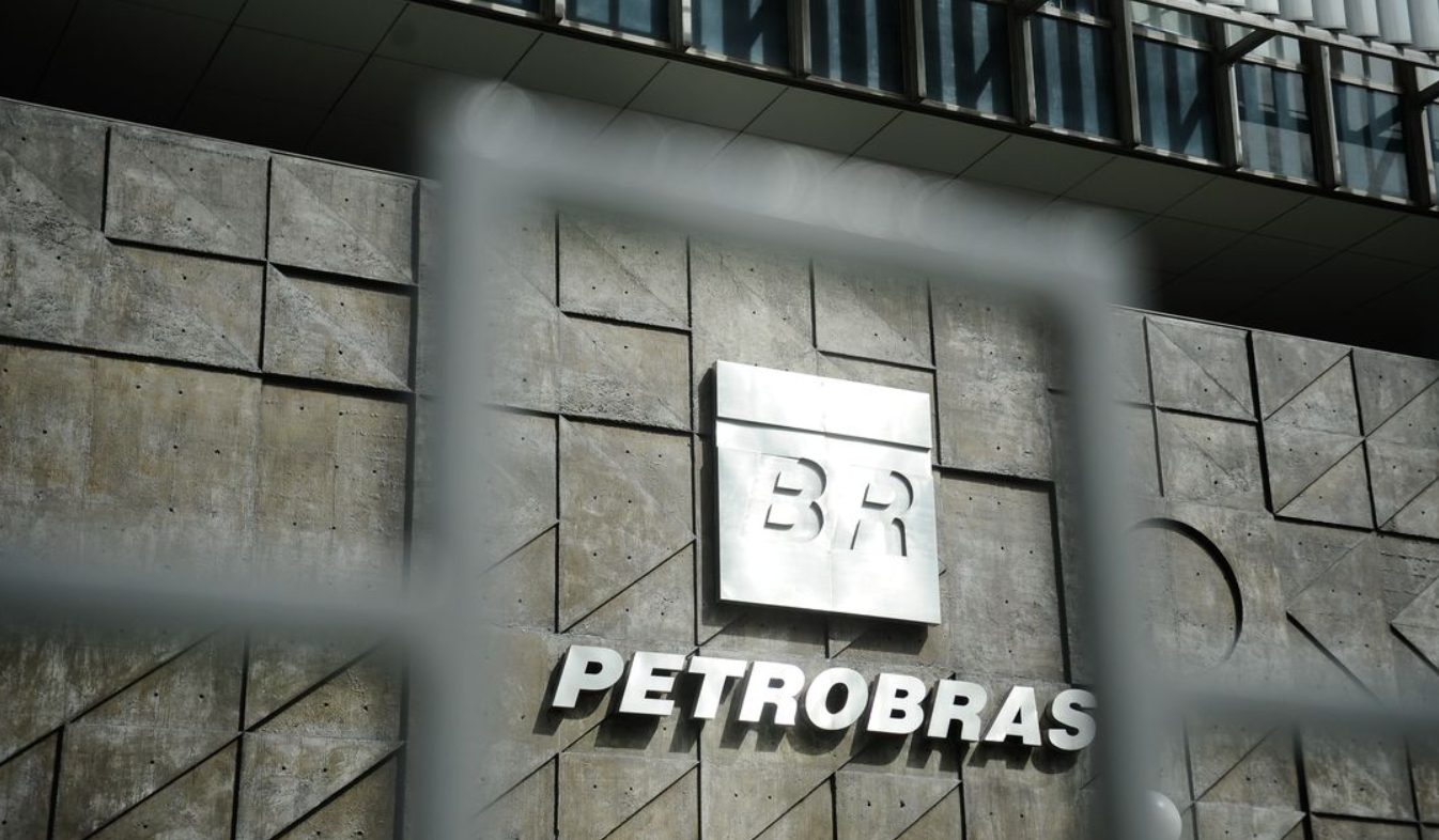 Petrobras (PETR3; PETR4)