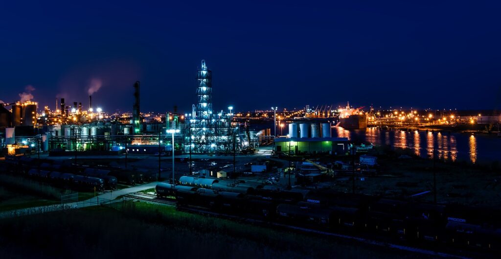Imagem mostra uma base petrolífera.