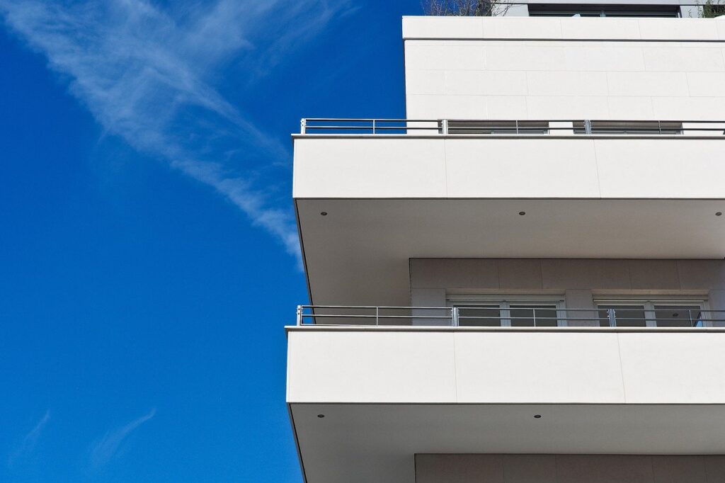 Imagem mostra alguns apartamentos de forma parcial.