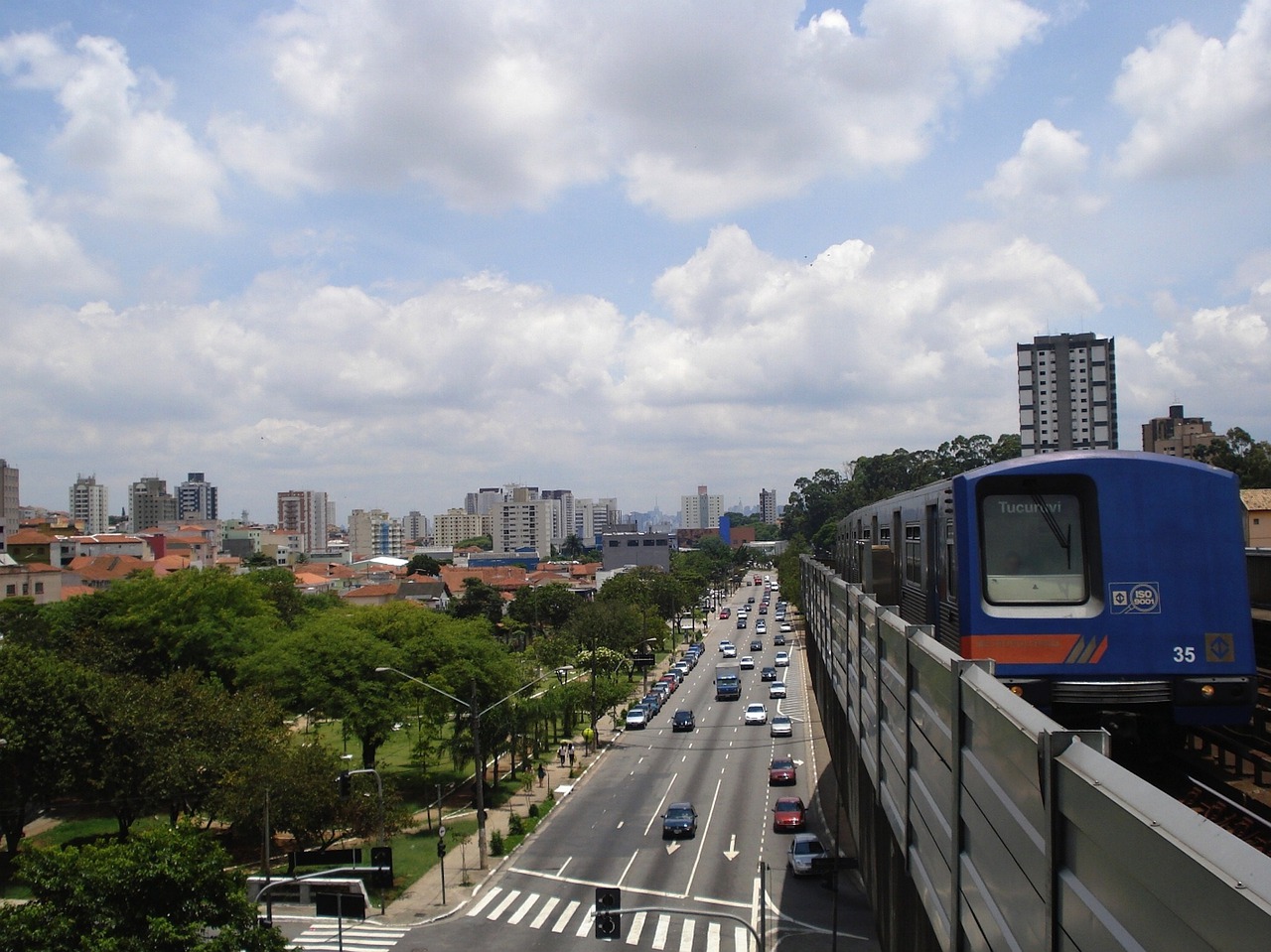 Imagem mostra a cidade de São Paulo.