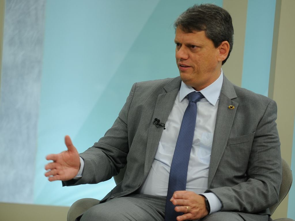 Tarcísio de Freitas, governador eleito de SP, admite a privatização da Sabesp (SBSP3)