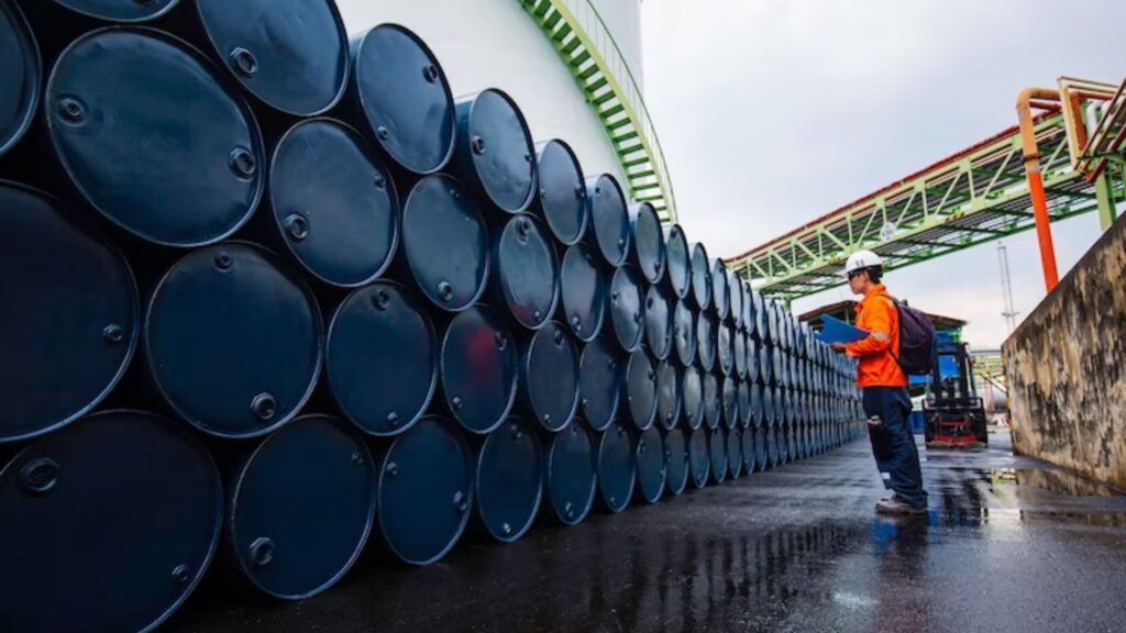 Barris de petróleo colocado um sobre o outro