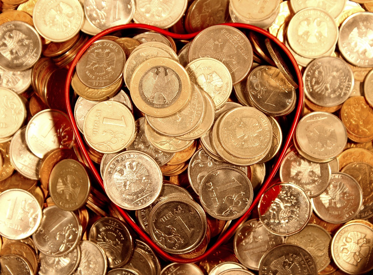 moedas em formato de coração: imposto sobre herança