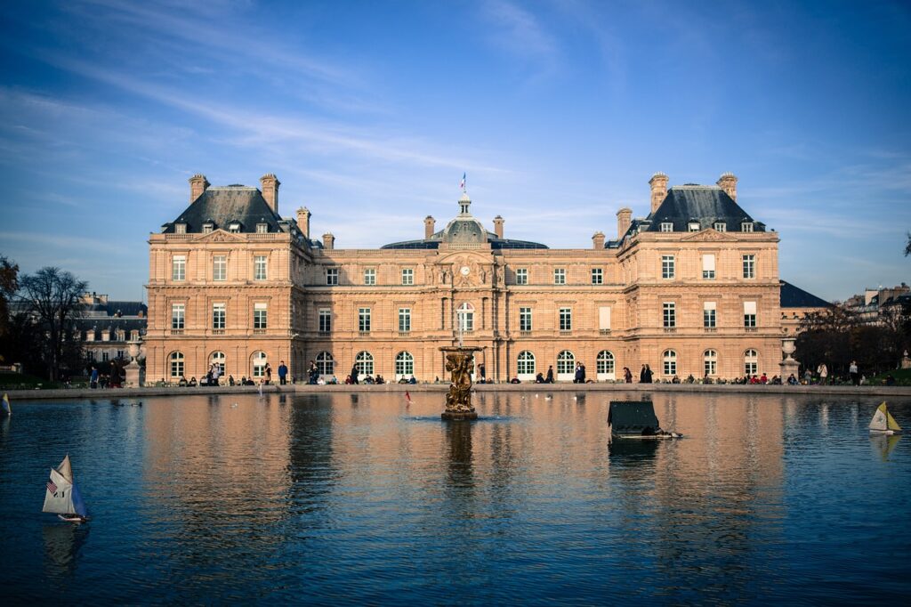 Imagem mostra a cidade de Luxemburgo, na Europa.