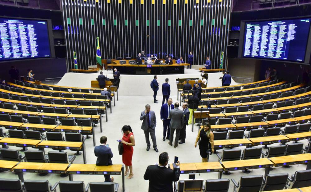 Taxação de offshores: plenário vazio na Câmara dos Deputados