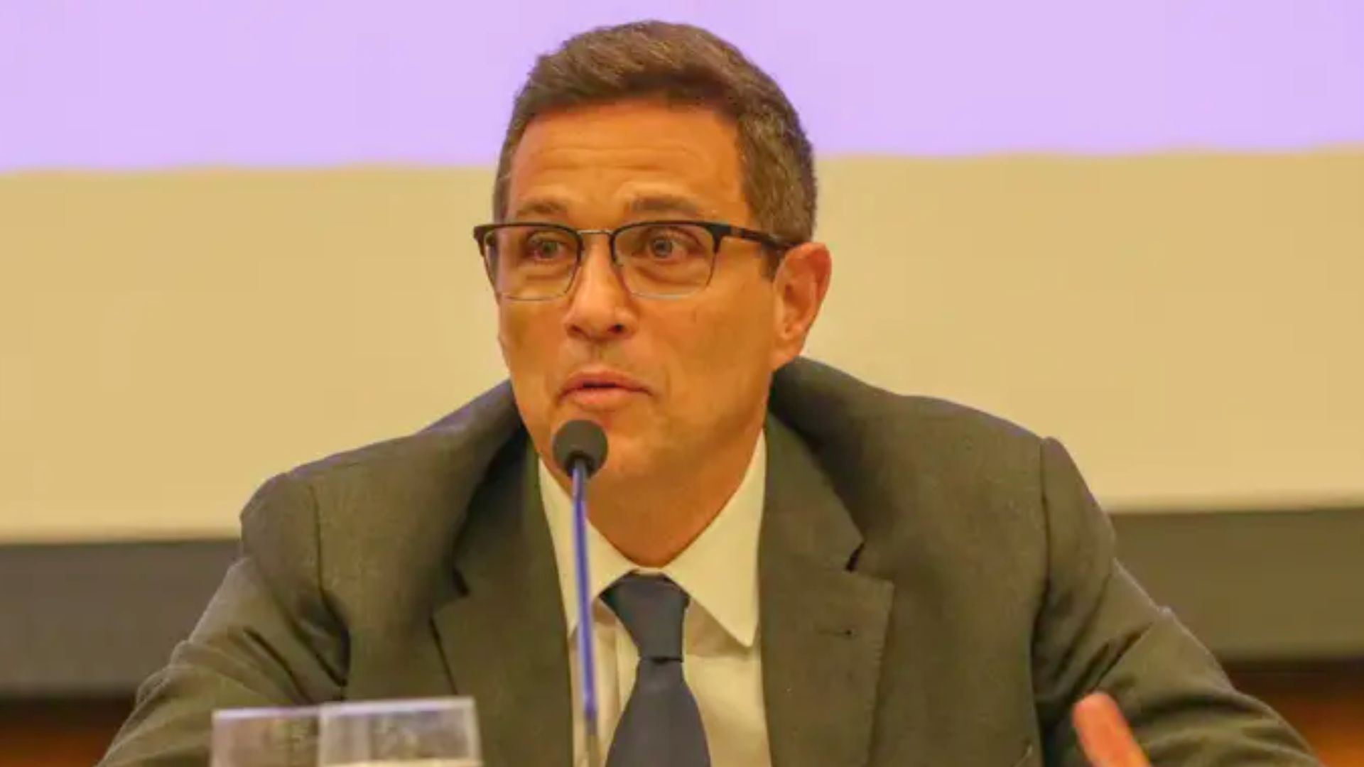 O presidente do Banco Central, Roberto Campos Neto, participa do seminário sobre os 25 anos da Lei de Lavagem de Dinheiro (Lei nº 9.613, de 1998), realizado pelo COAF (Conselho de Controle de Atividades Financeiras)