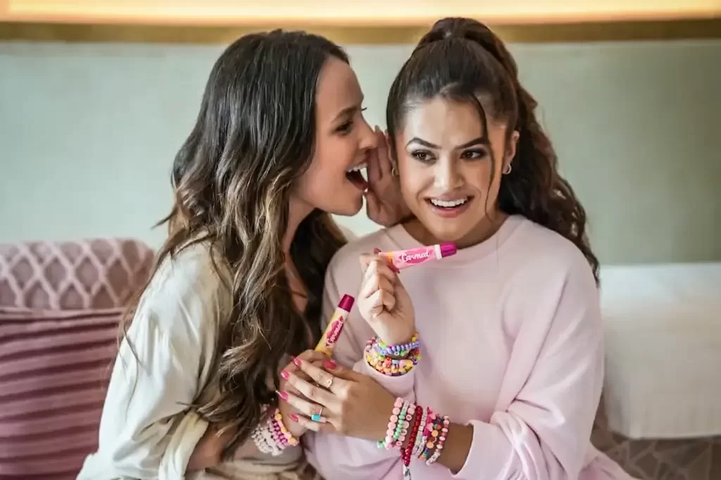 Campanha do Carmed, da Cimed, com atrizes Larissa Manoela e Maisa