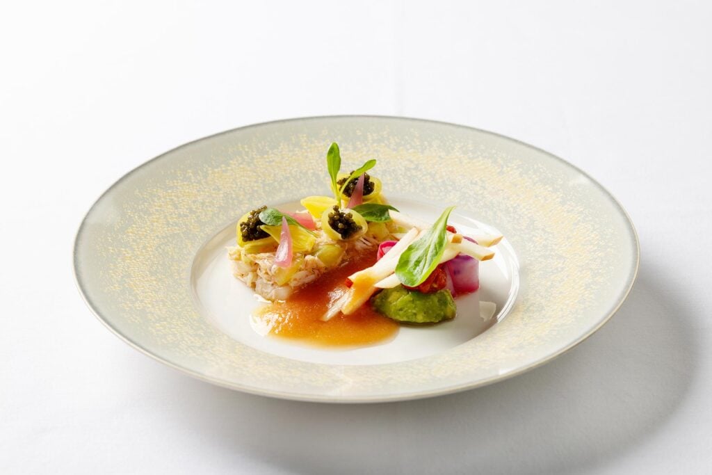 5 lojas de luxo que possuem restaurantes: chanel