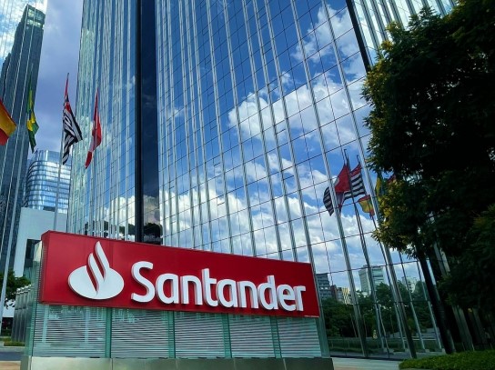 Foto Santander: lucro