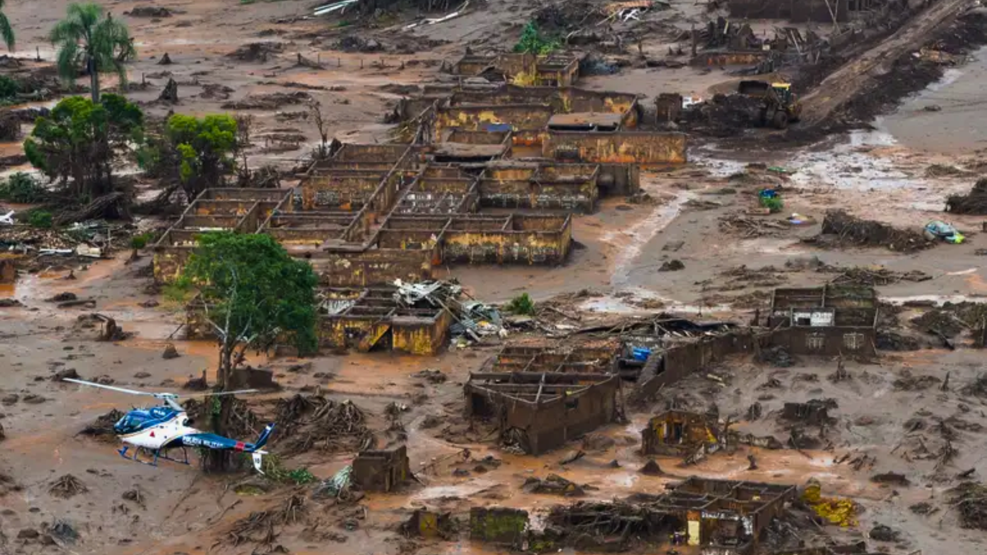 Foto do desastre em Mariana, em Minas Gerais