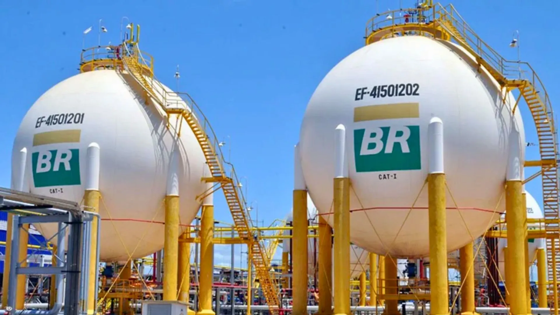 Petrobras informa mudança no valor por ação de dividendos e JCP