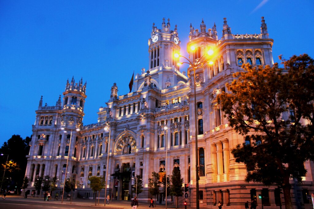 Destinos para viajar solteiro. Madri.