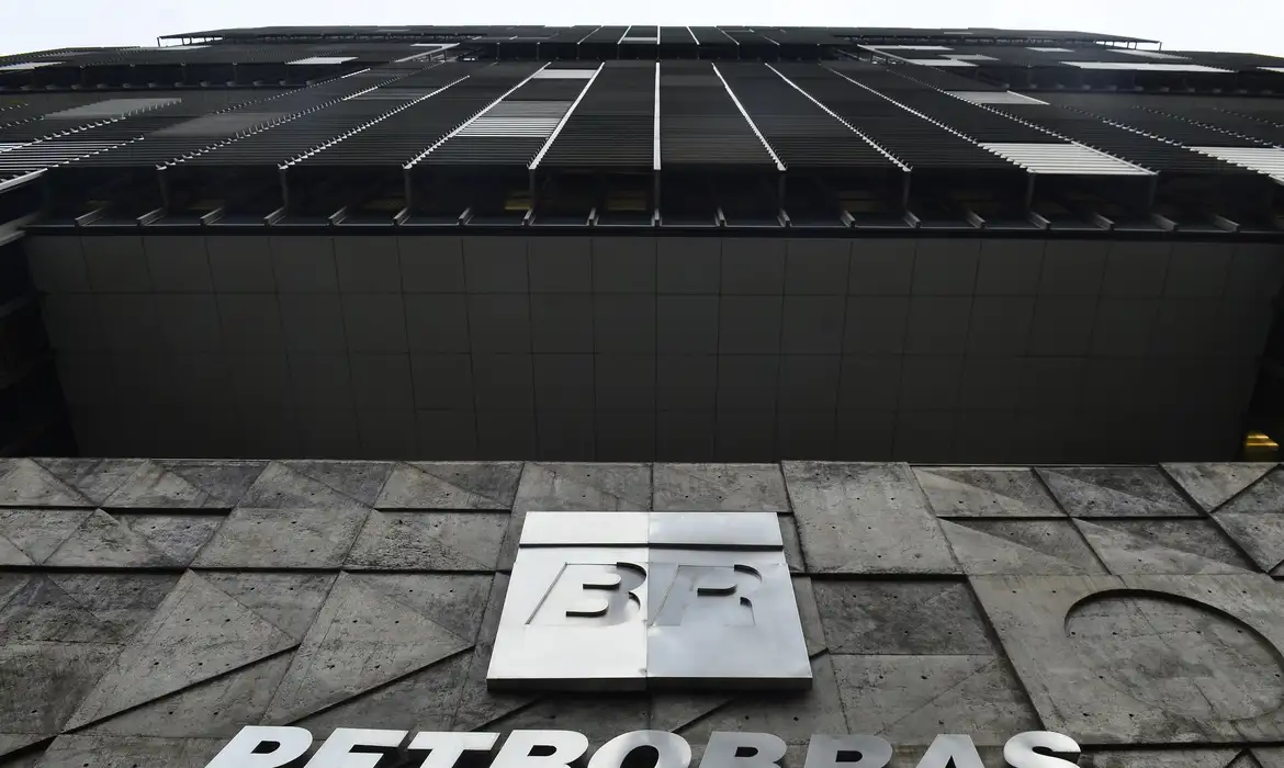 Balanço da Petrobras sai em agosto