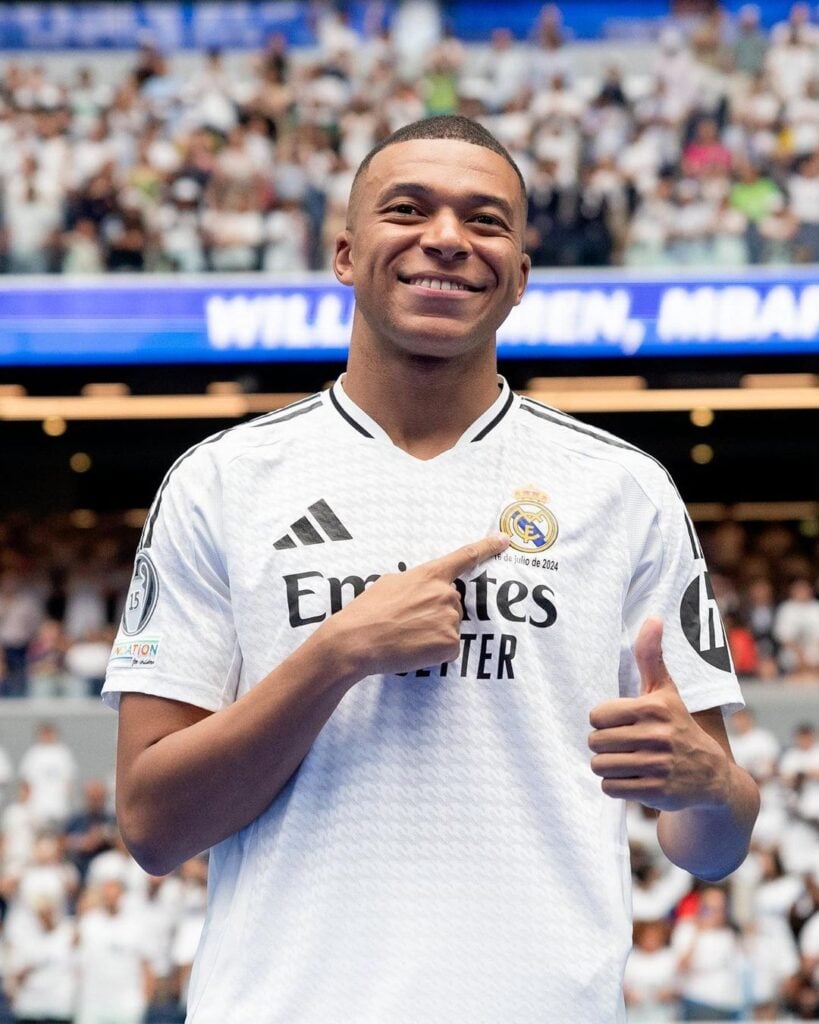 dia do futebol. mbappé