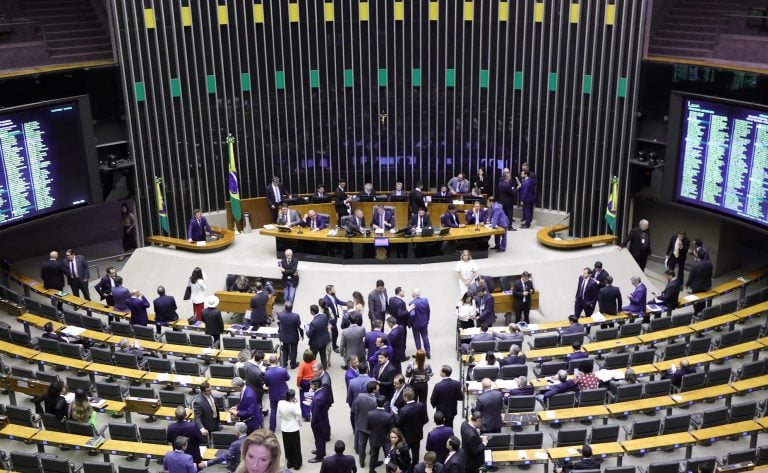 Reforma tributária: Câmara aprova regulamentação