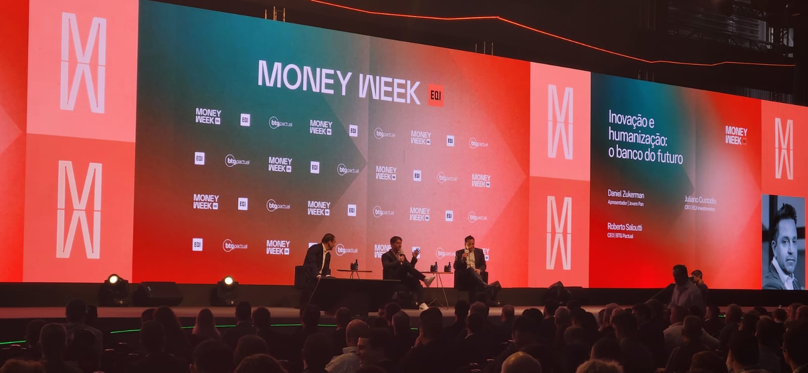 Foto de Roberto Sallouti e Juliano Custodio na Money Week