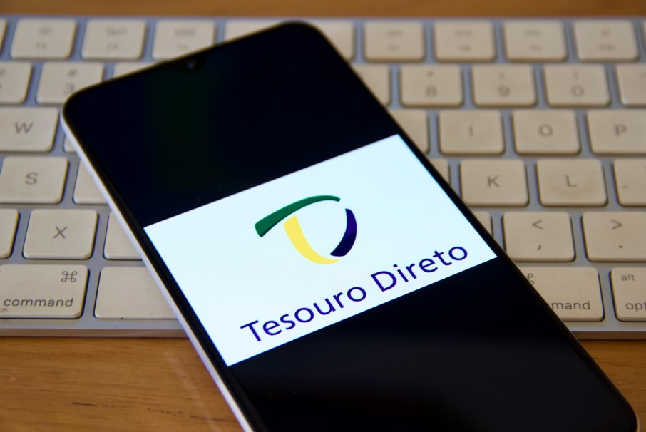 Tesouro Direto: 6 títulos para investir hoje; foto de aplicativo do tesouro no celular