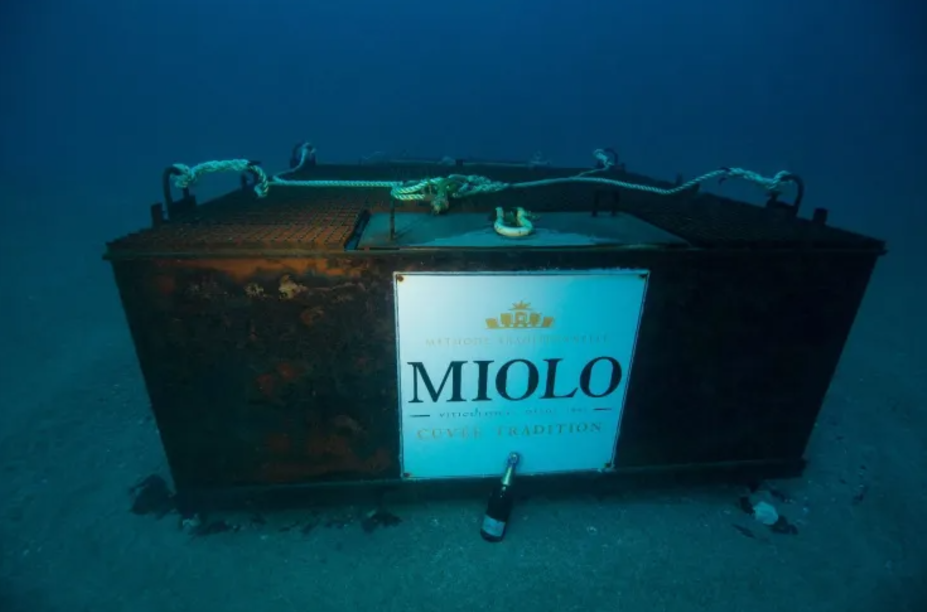 espumante submerso