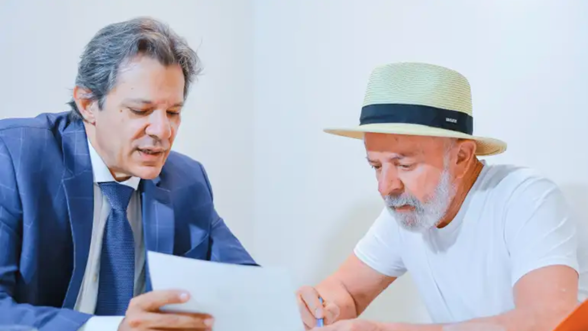 Ministro da Fazenda, Fernando Haddad, e o presidente da República, Luiz Inácio Lula da Silva