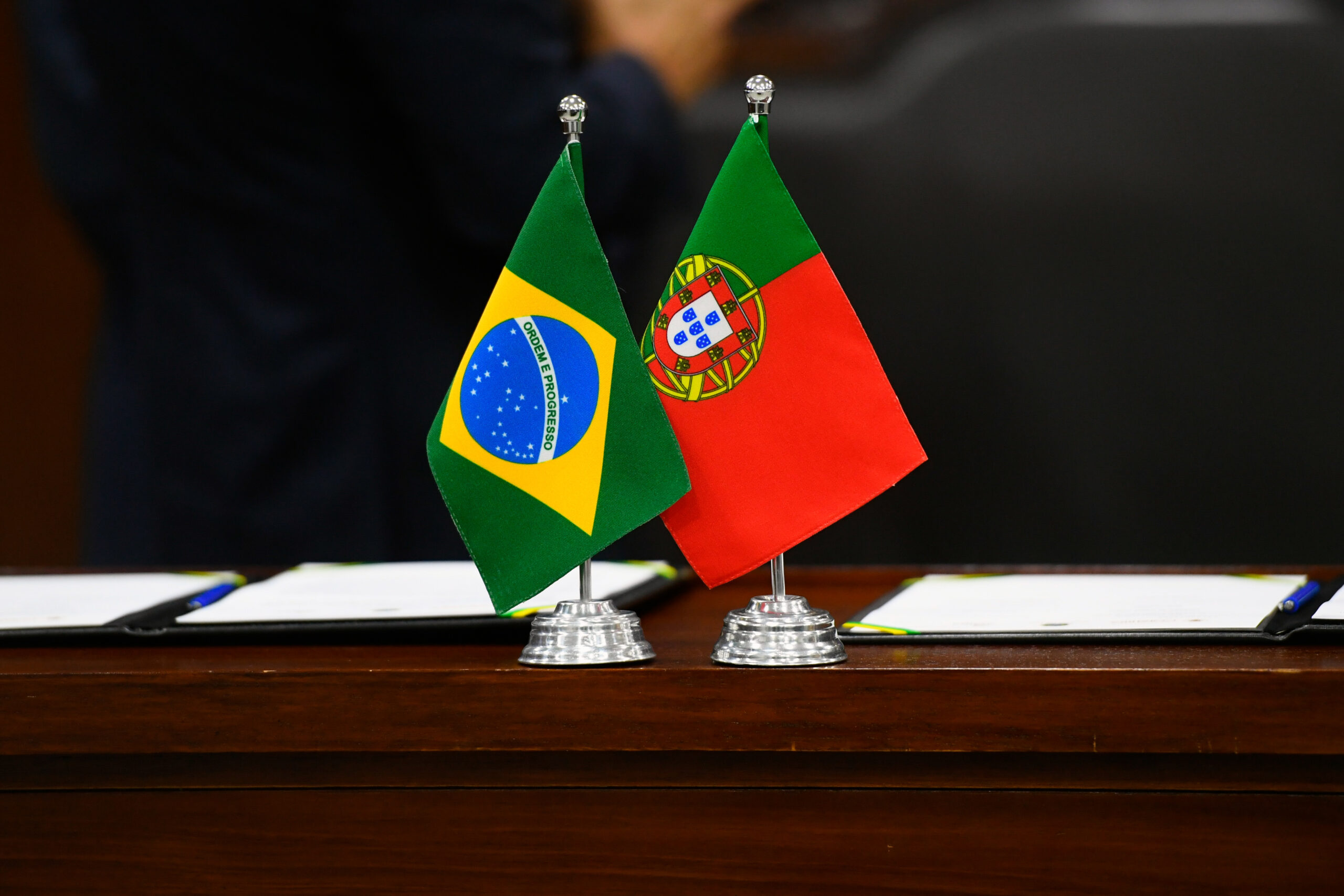 BRASIL E PORTUGAL