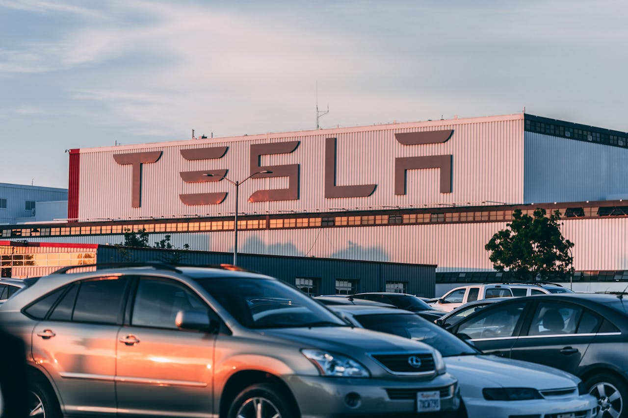 Tesla tem queda de venda de carros na China