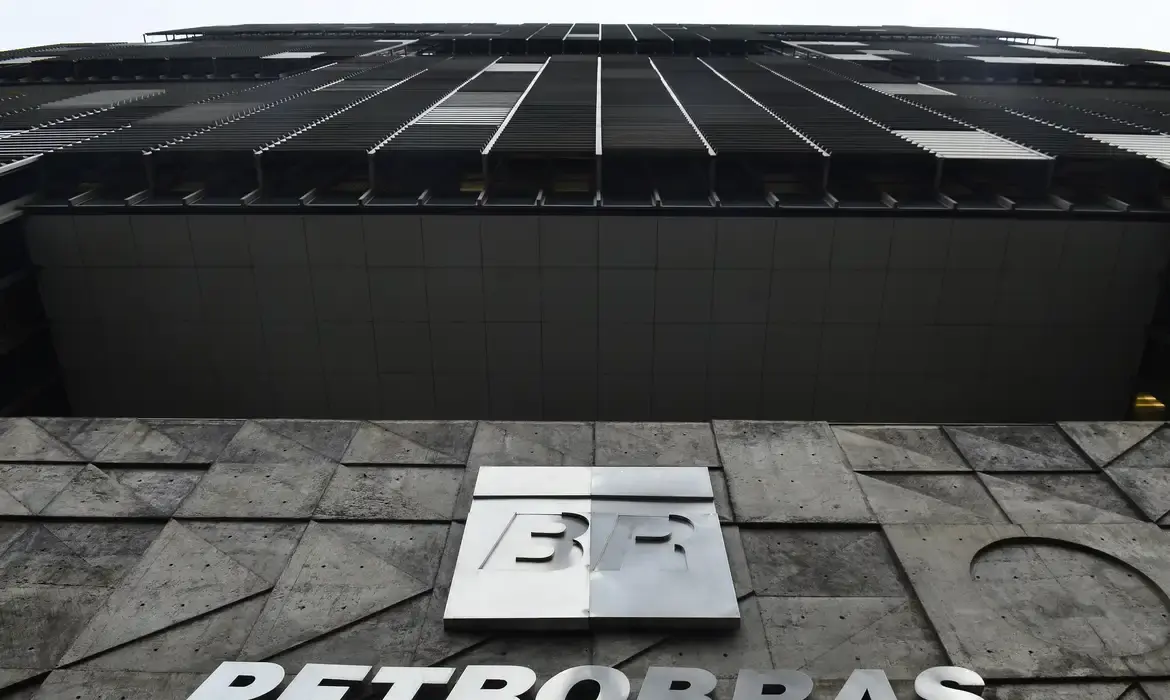 Fachada de prédio da Petrobras (PETR4)
