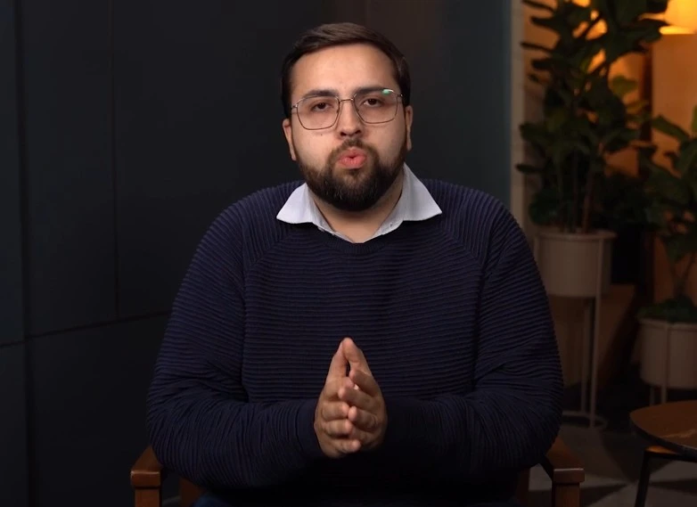 Felipe Paletta fala em um podcast sobre quando investir em ações