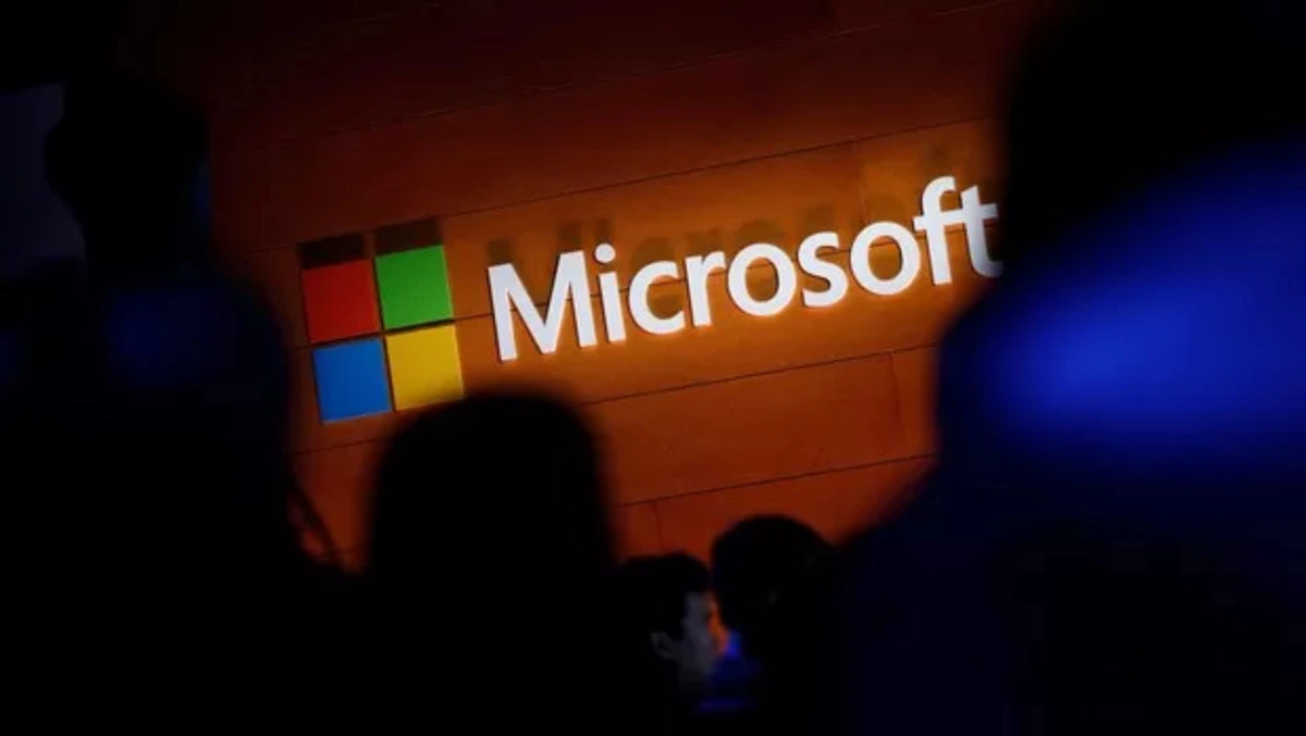 Microsoft supera Apple por instantes como empresa mais valiosa dos EUA