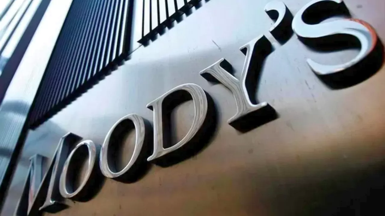Rebaixamento da nota dos EUA pressiona câmbio global, avalia especialista da EQI Investimentos