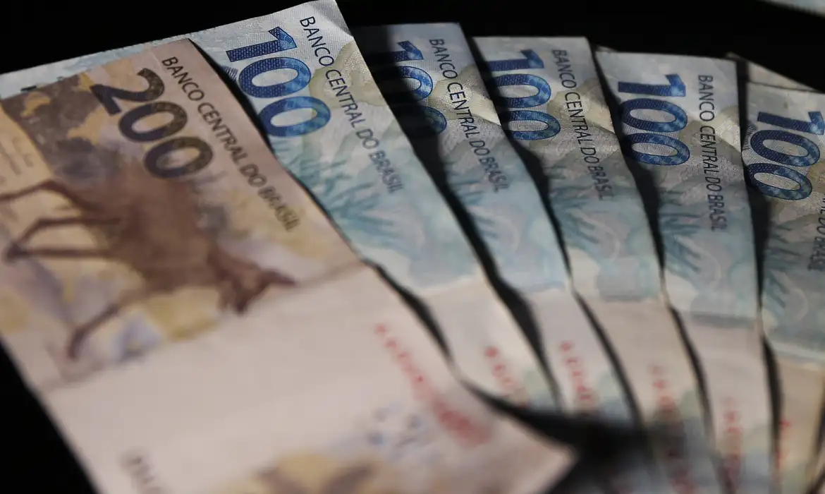 FGTS distribuirá lucro: notas de real
