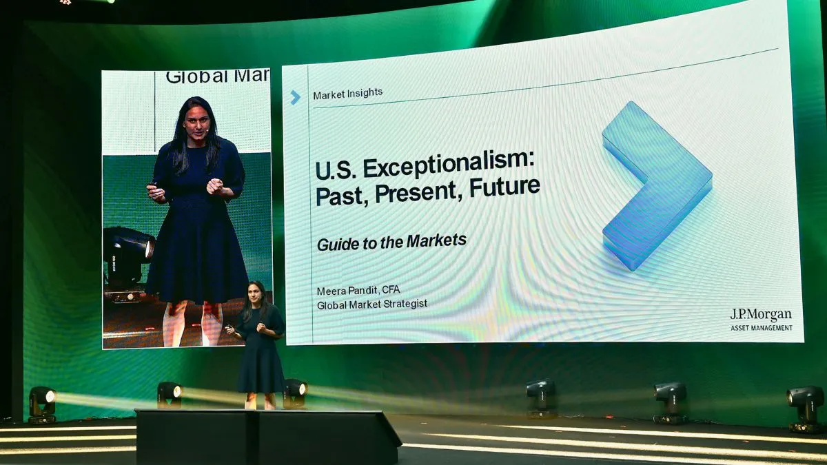 Estrategista do JP Morgan palestrando no evento Avenue Connection sobre o futuro dos mercados globais