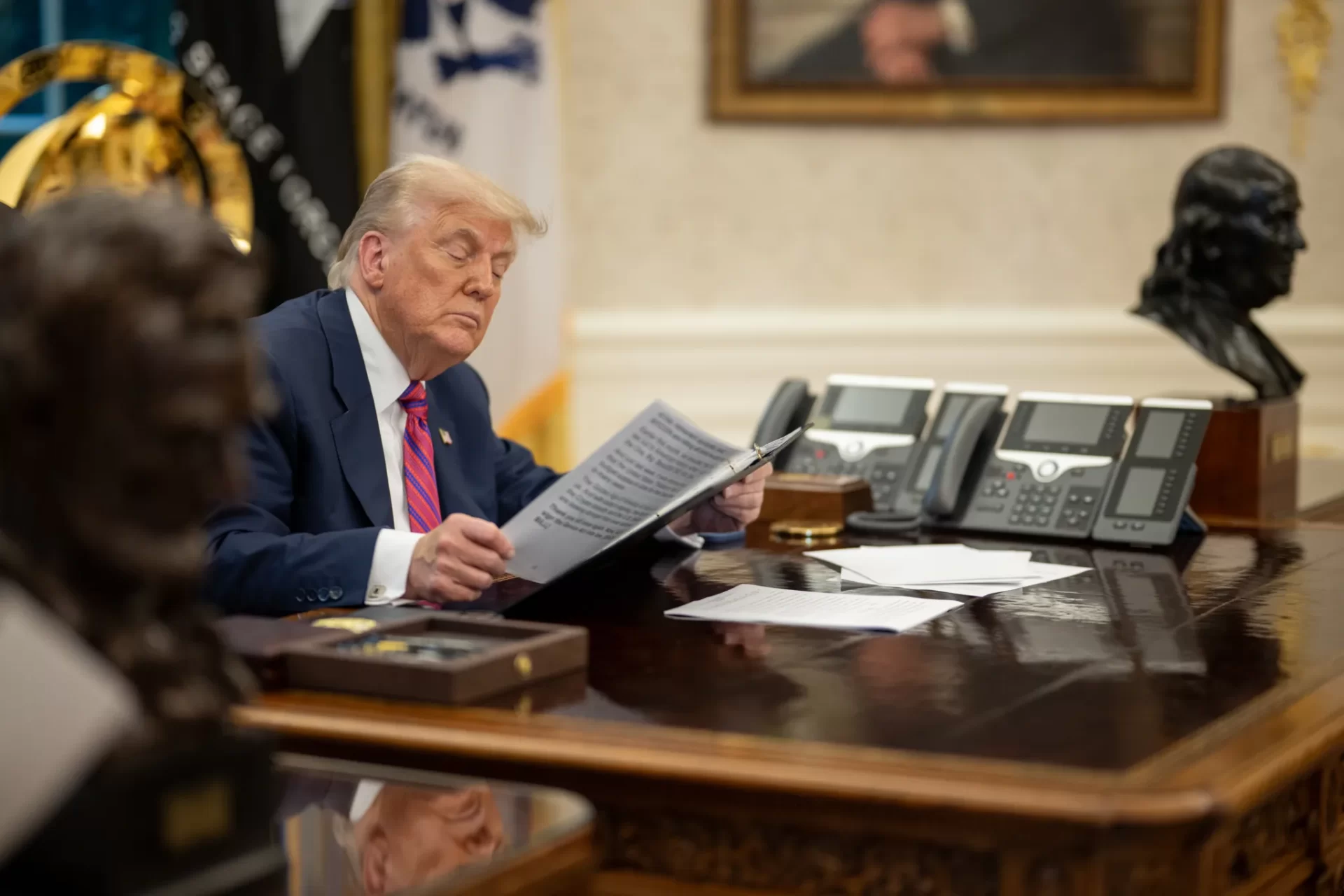 Trump enfrenta oposição em tarifas contra o Brasil