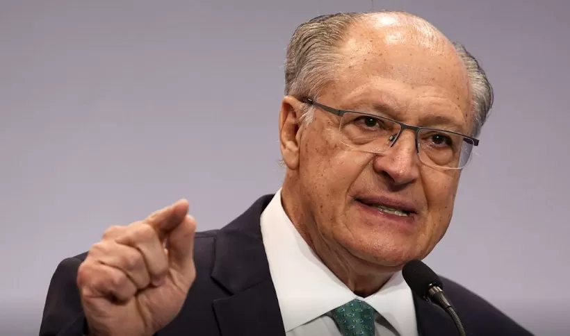 Geraldo Alckmin viaja ao México em busca de acordos comerciais.