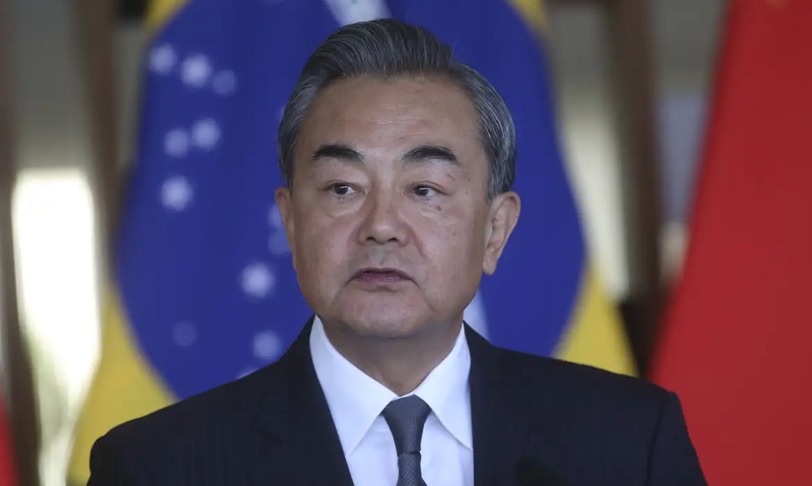 China critica “interferência externa injustificada" sobre Brasil
